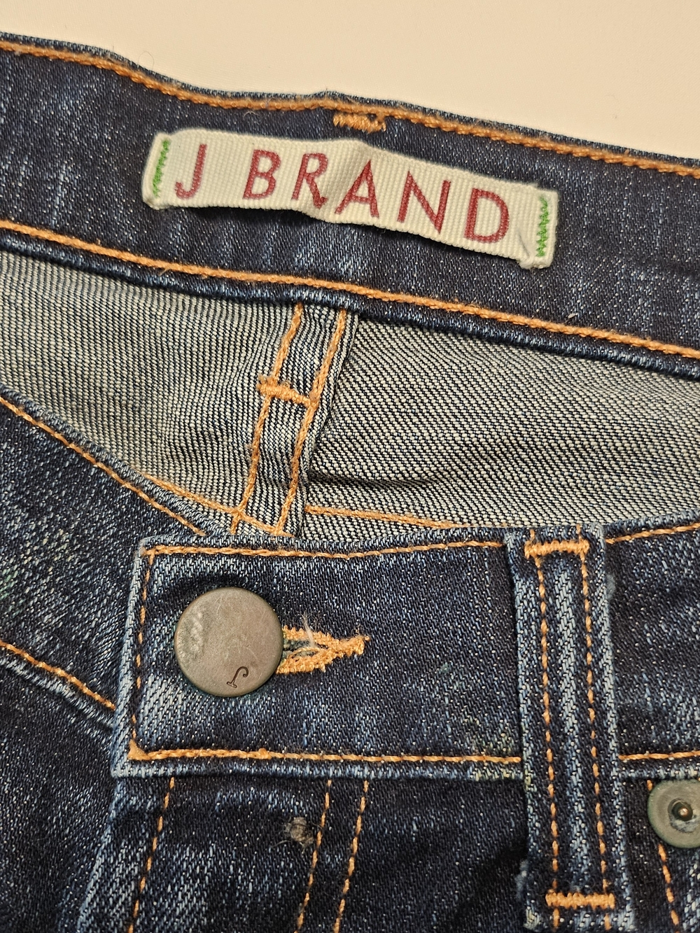 J Brand Dark Wash Indigo Whiskering Cropped Leg Classic Mid Rise Denim Jeans - Picture 3 of 8